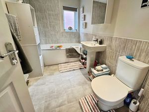 Photo 1- click for photo gallery